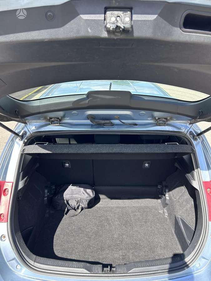 Toyota Auris - 10