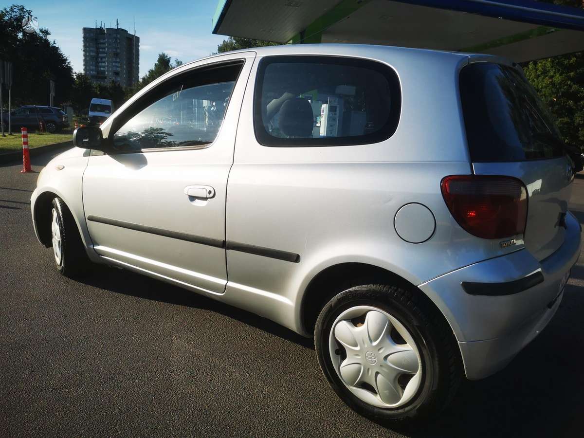 Toyota Yaris - 6