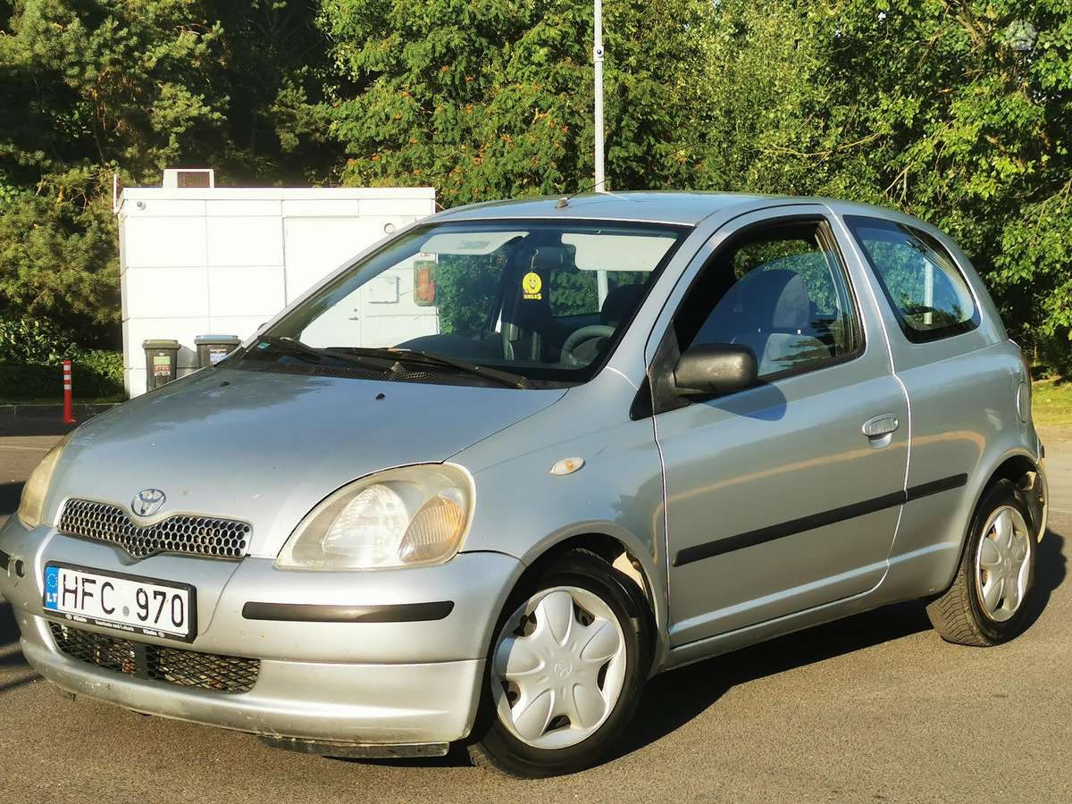 Toyota Yaris - 9