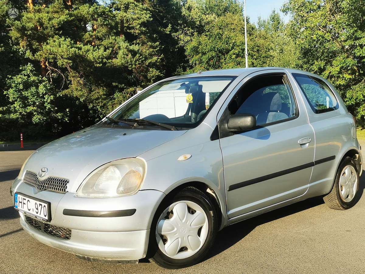 Toyota Yaris - 11
