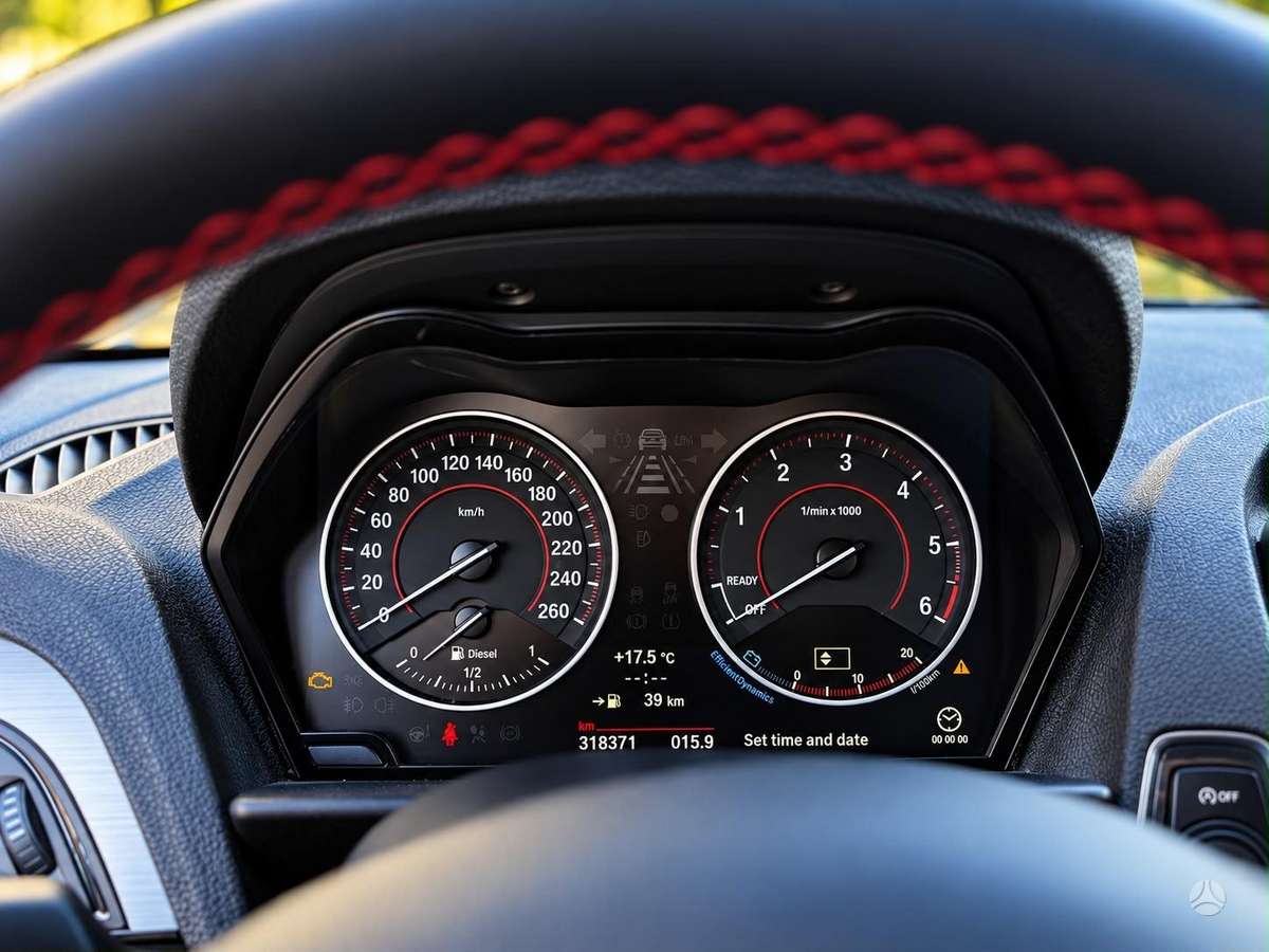 BMW 118, 2.0 l., Хэтчбек