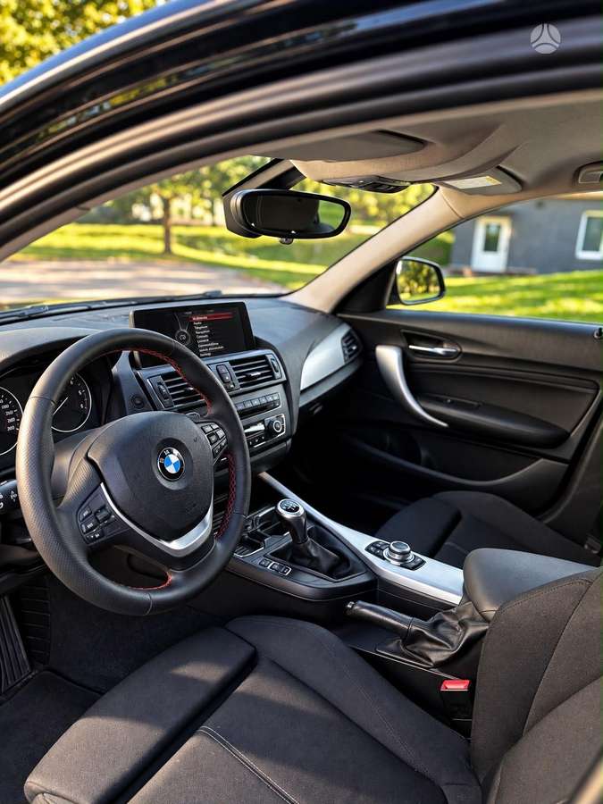 BMW 118, 2.0 l., Хэтчбек