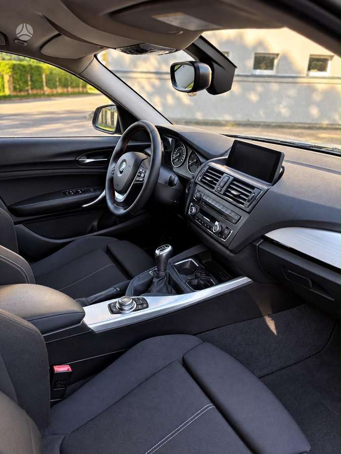 BMW 118, 2.0 l., Хэтчбек
