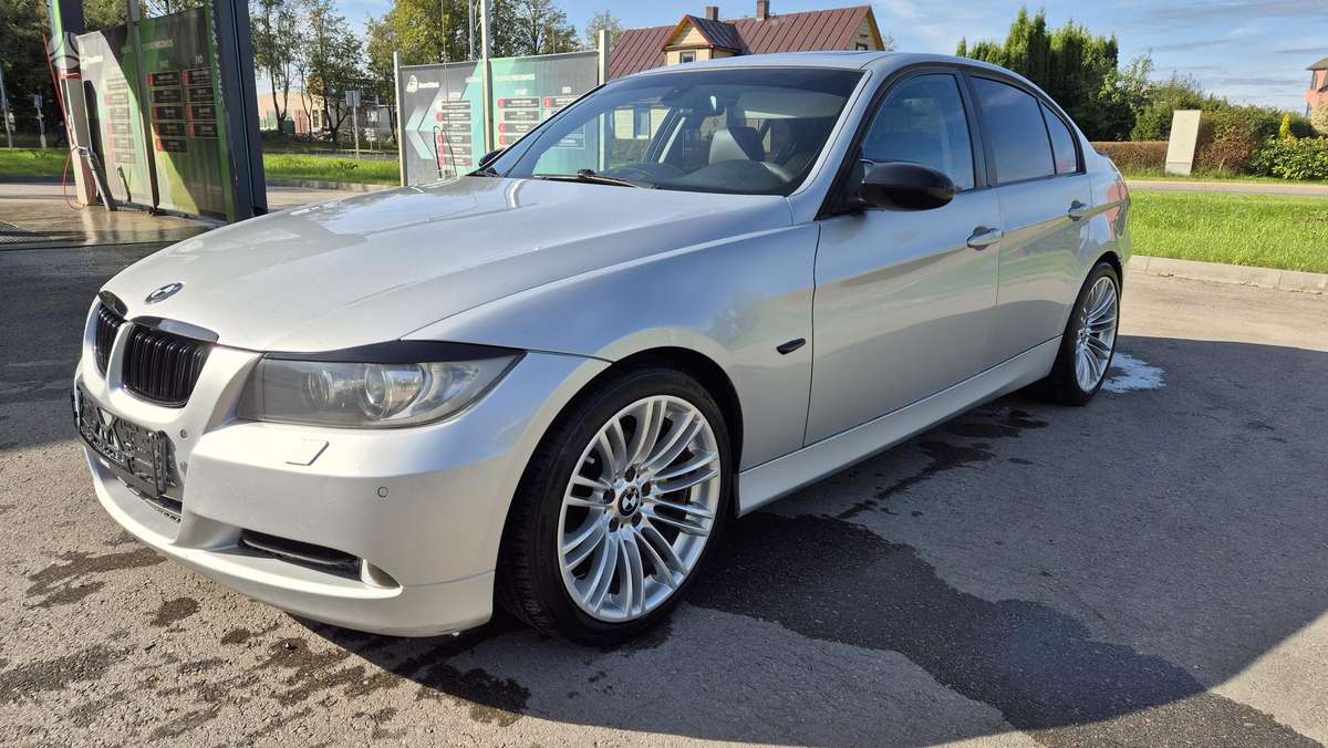 BMW 320, 2.0 l., Седан