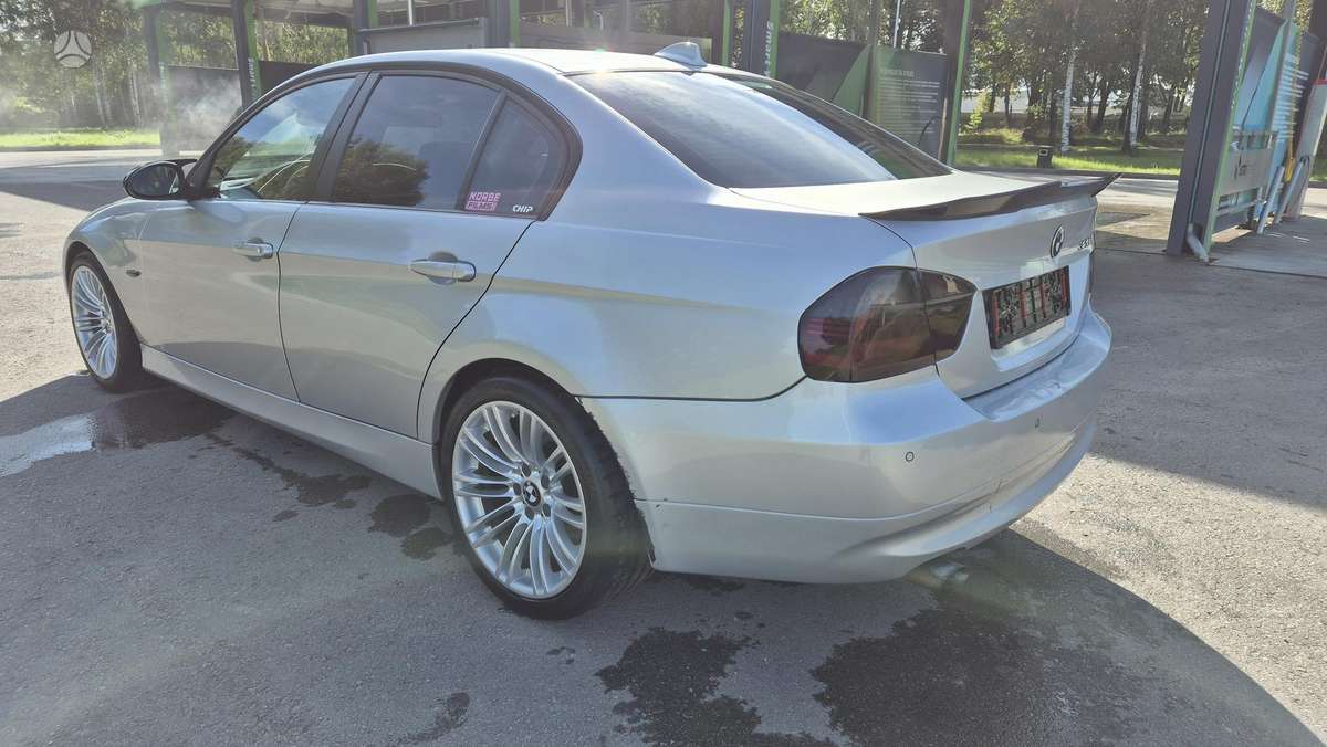 BMW 320, 2.0 l., Седан