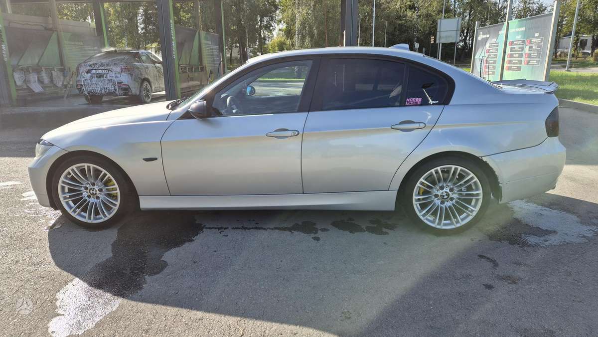BMW 320, 2.0 l., sedanas