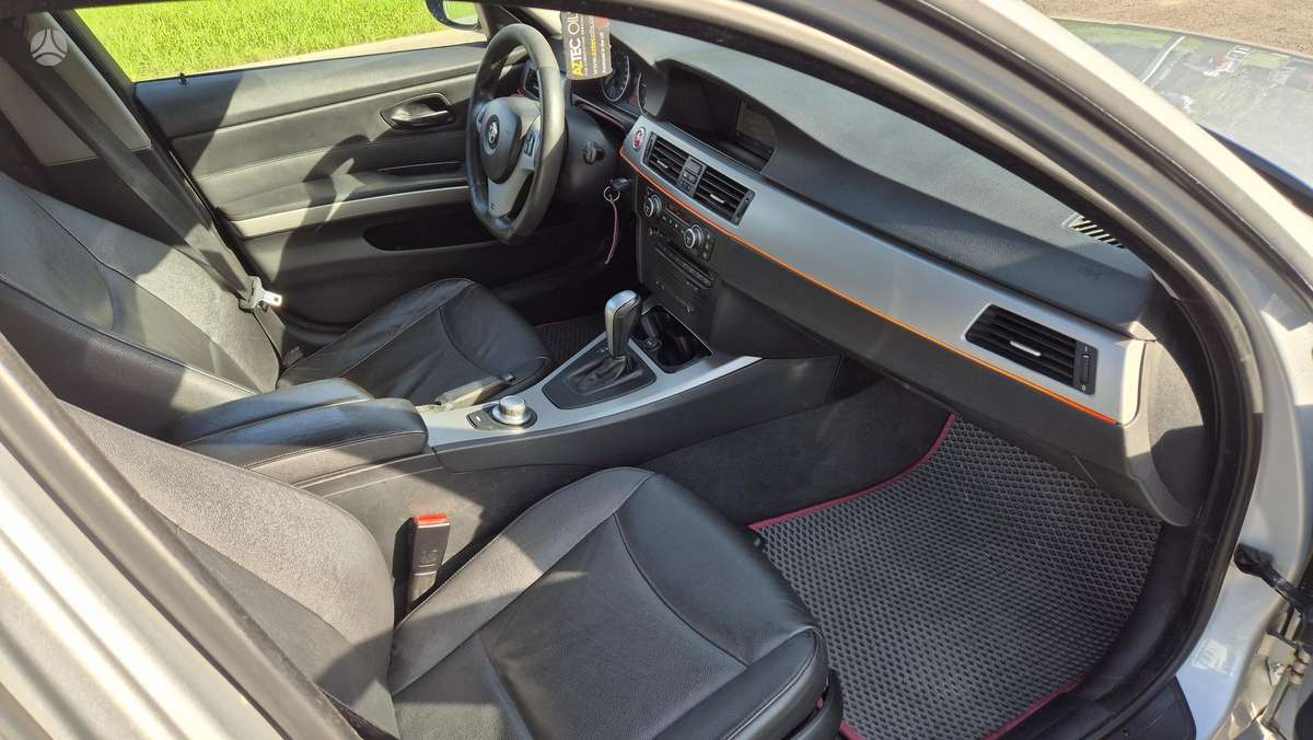 BMW 320, 2.0 l., Седан
