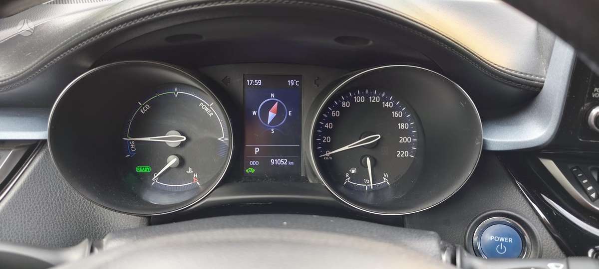 Toyota C-HR - 8