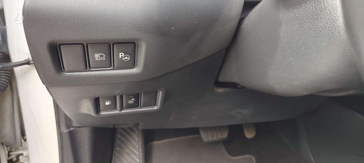 Toyota C-HR - 10