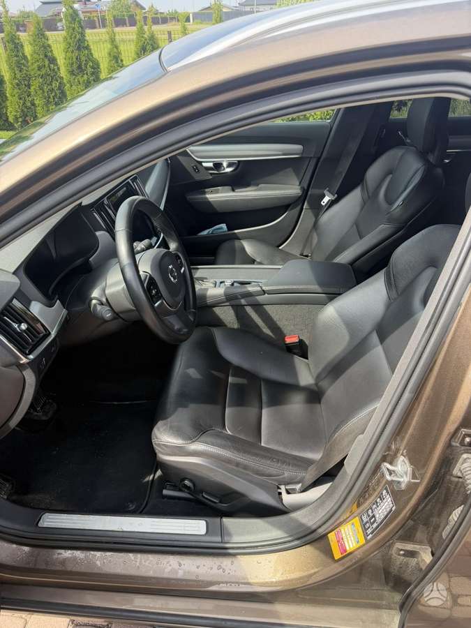 Volvo V90 - 10