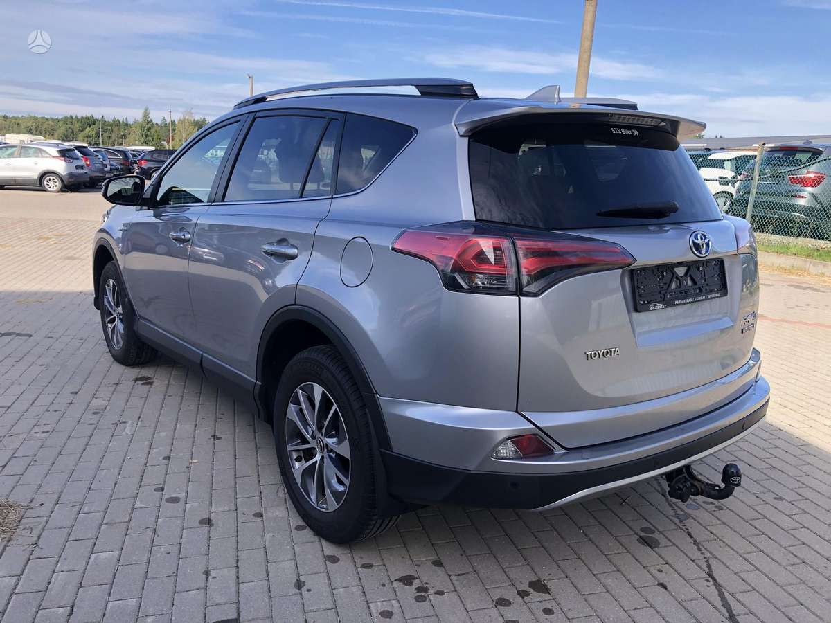 Toyota RAV4 - 5