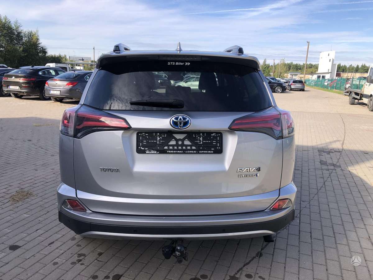 Toyota RAV4 - 6