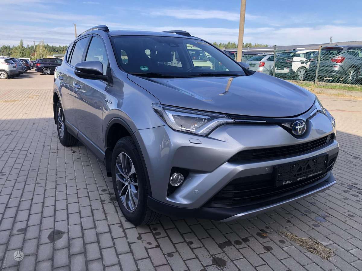 Toyota RAV4 - 9