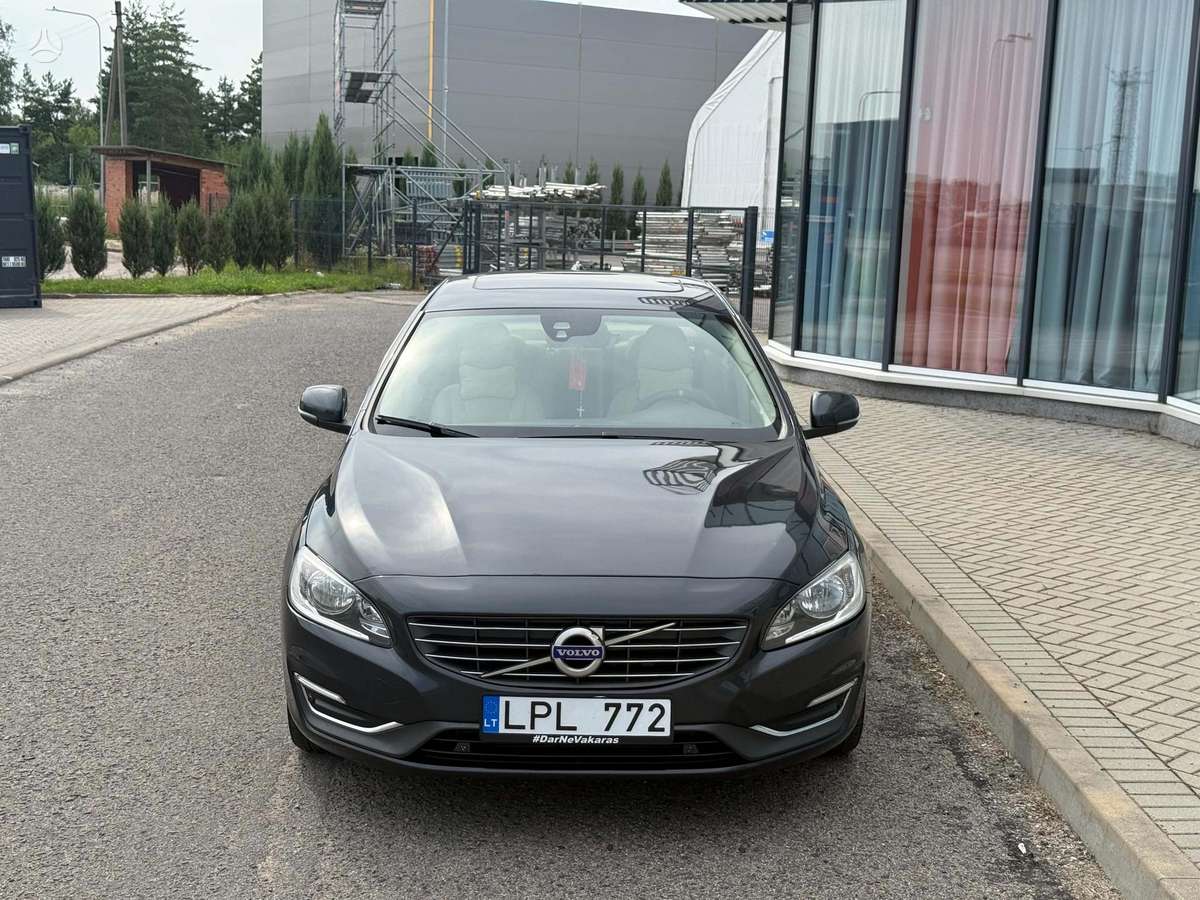 Volvo S60 - 2