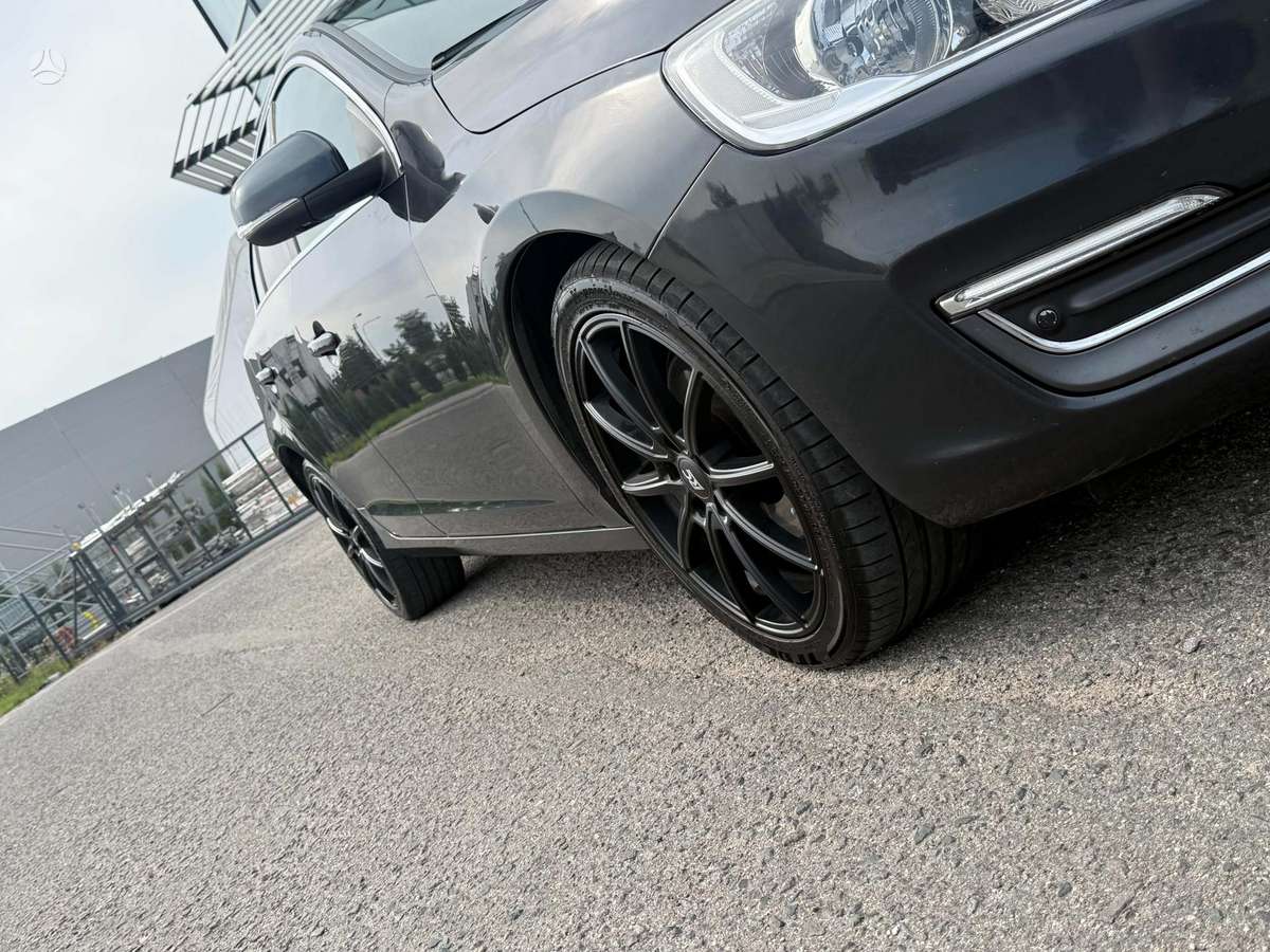 Volvo S60, 2.0 l., Седан