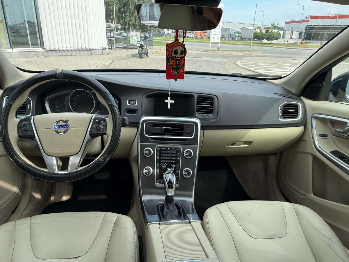 Volvo S60 - 9