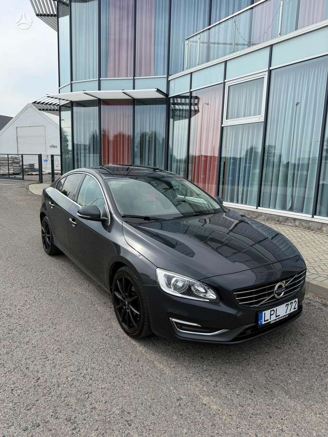 Volvo S60, 2.0 l., Седан