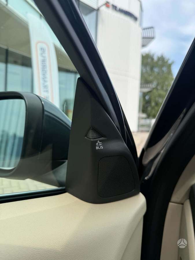 Volvo S60, 2.0 l., Седан