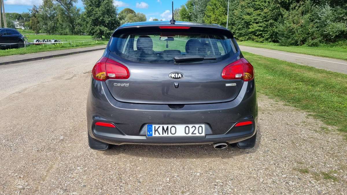 Kia Ceed, 1.6 l., hatchback