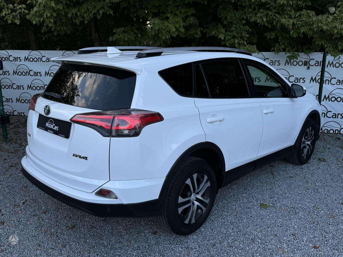 Toyota RAV4 - 5