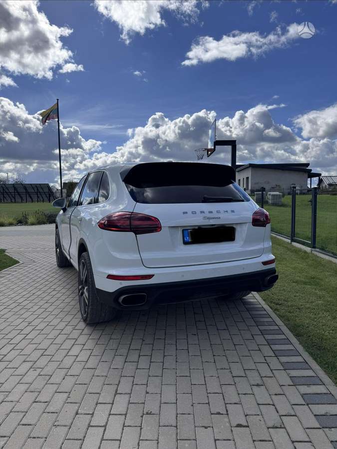 Porsche Cayenne, 3.0 l., Хэтчбек
