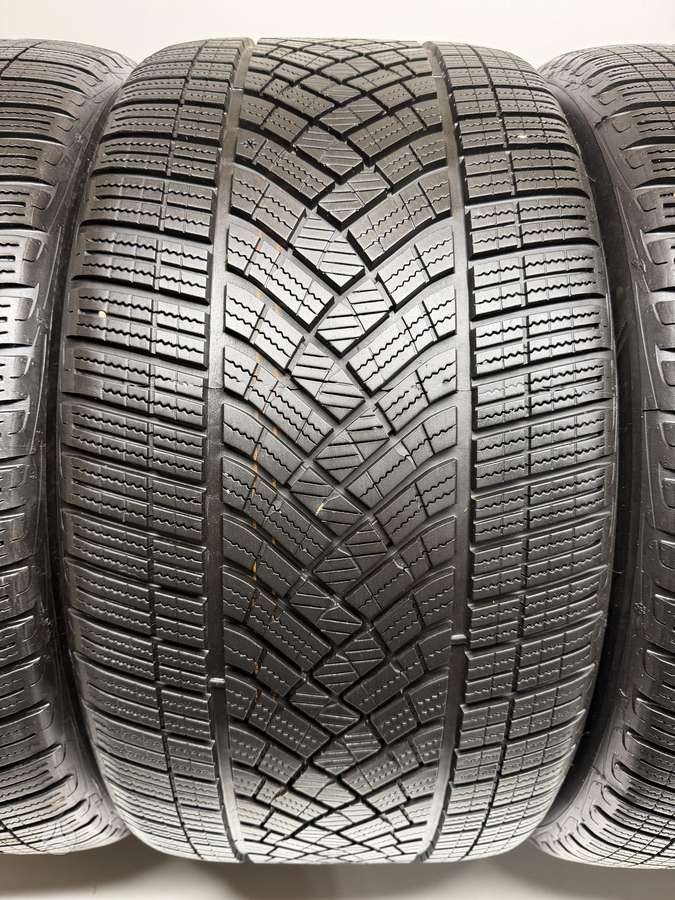 Goodyear UltraGripPerfomance 2022m, winter 285/40 R20