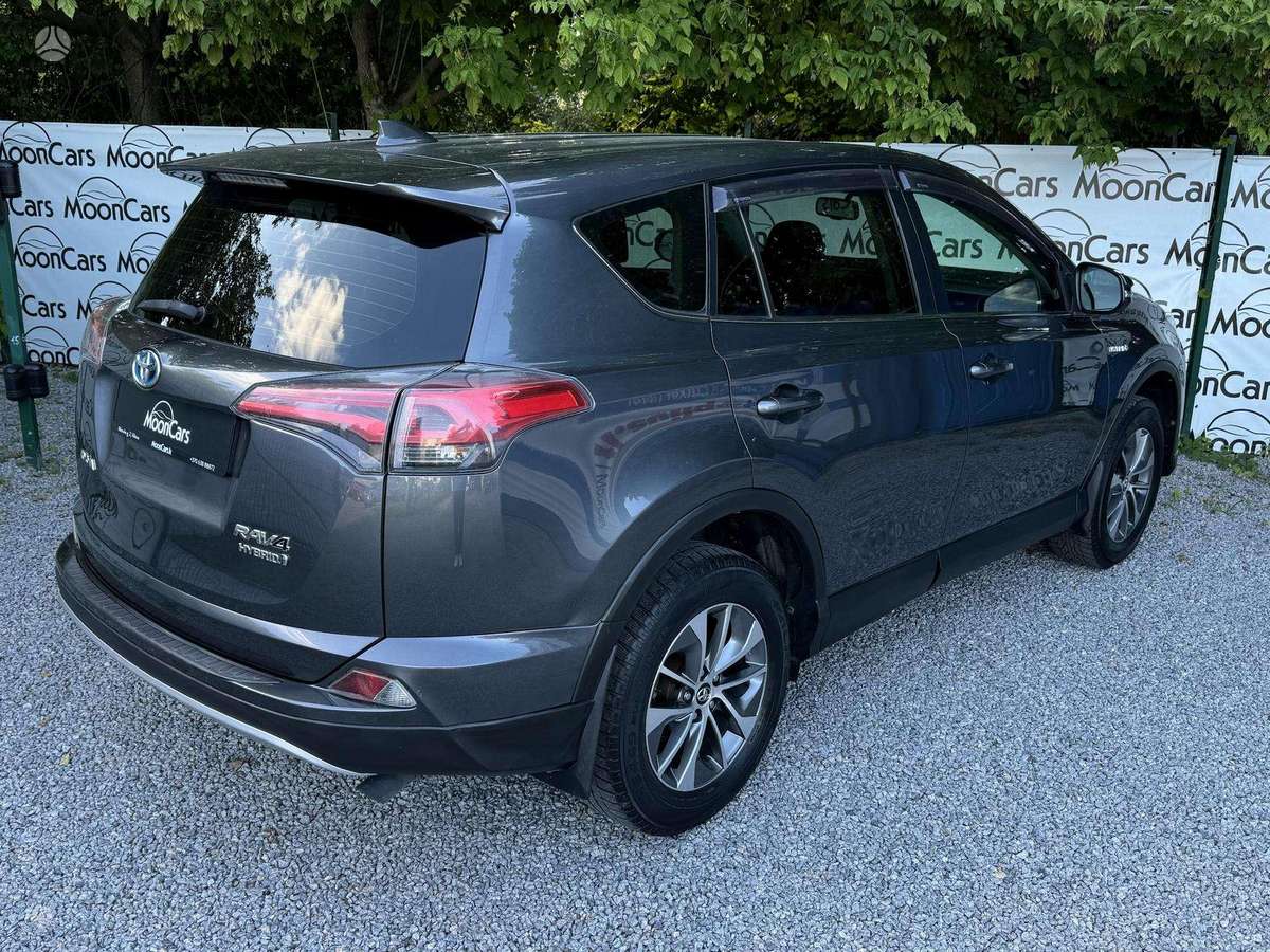 Toyota RAV4 - 5