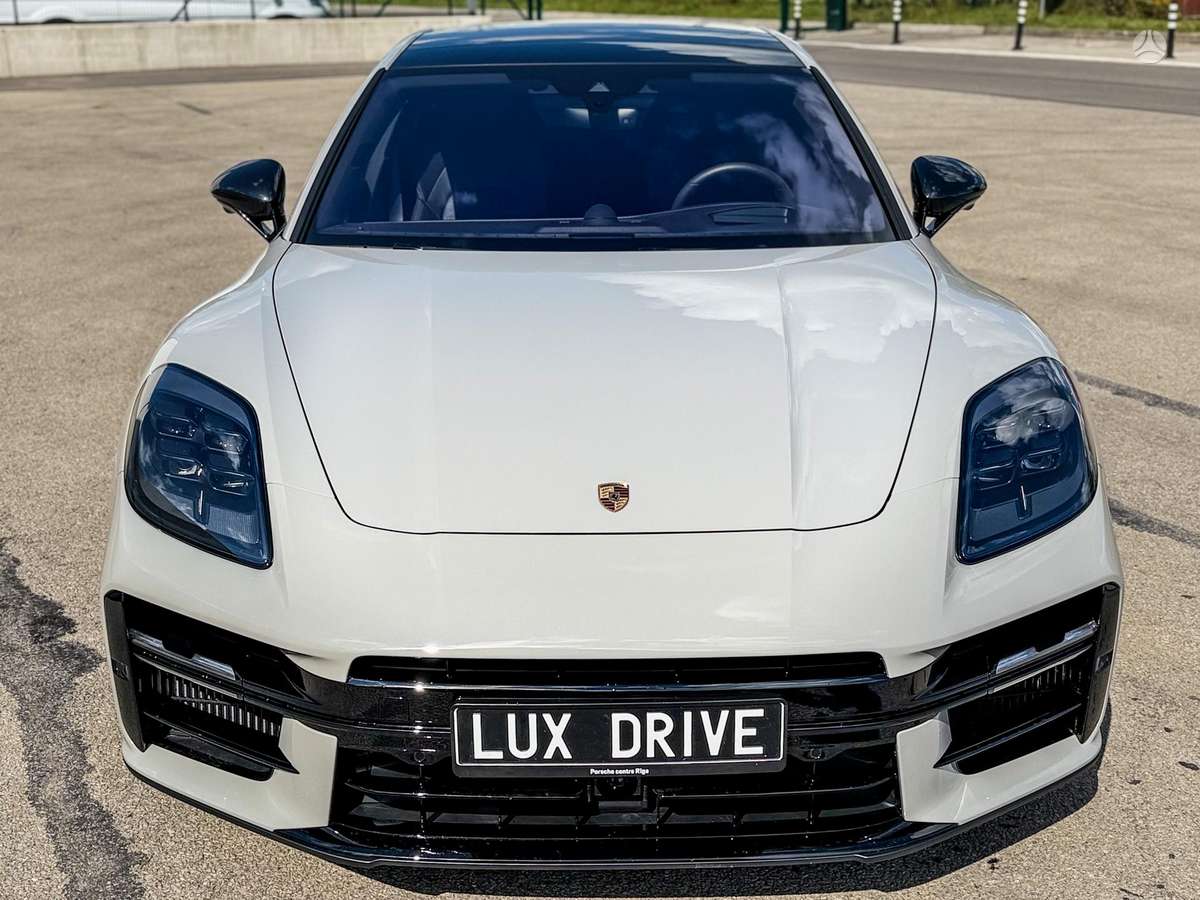 Porsche Panamera - 2