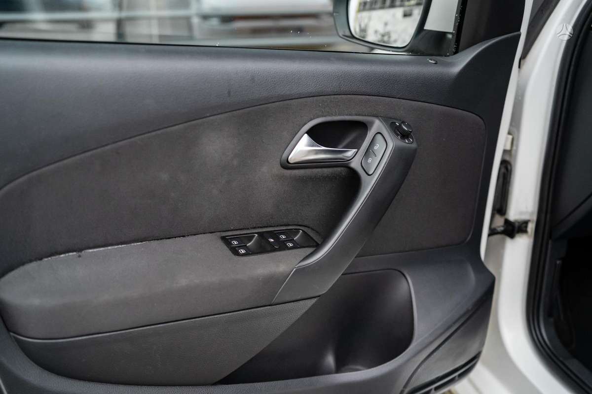 Volkswagen Polo - 10