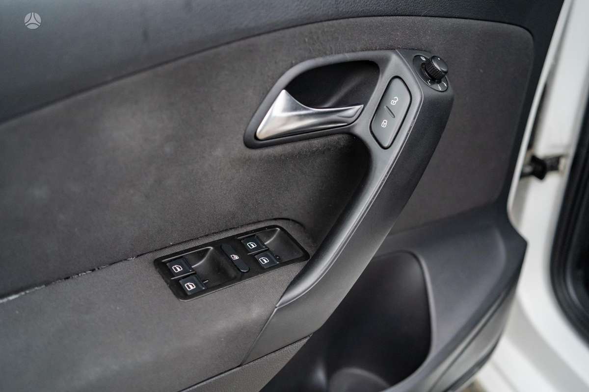 Volkswagen Polo - 11