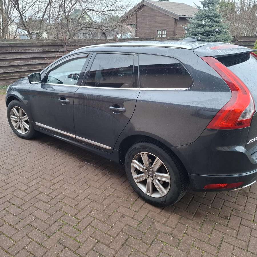 Volvo XC60 - 2