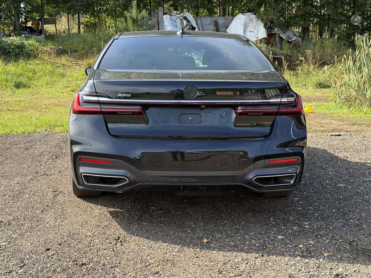 BMW 740, 3.0 l., Седан