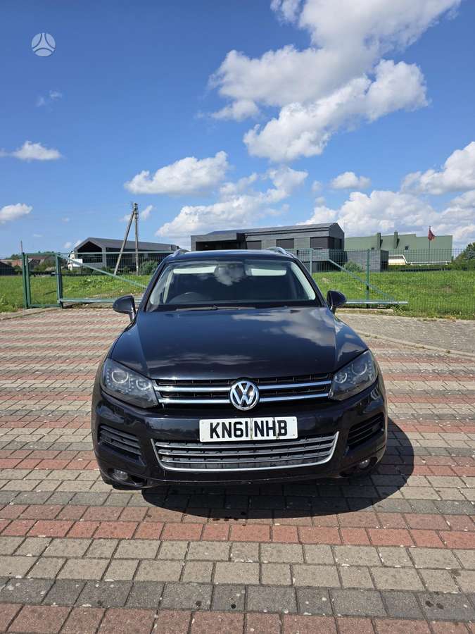 Volkswagen Touareg - 2