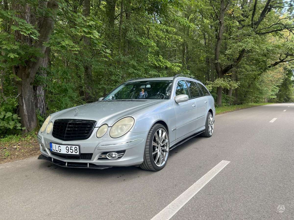 Mercedes-Benz 280, 2005