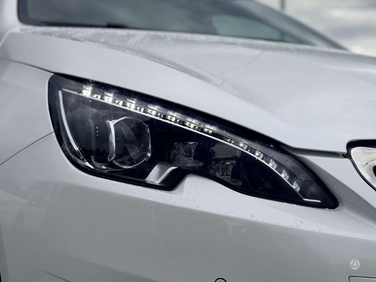 Peugeot 308 - 3