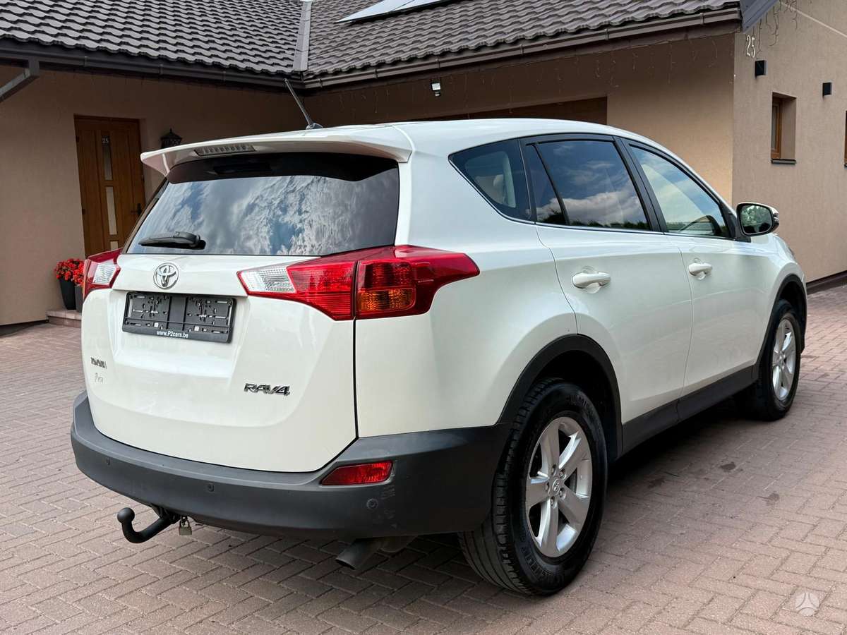 Toyota RAV4 - 4