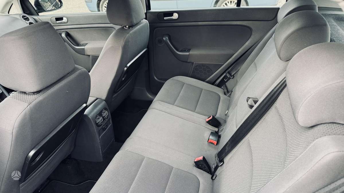 Volkswagen Golf Plus - 7
