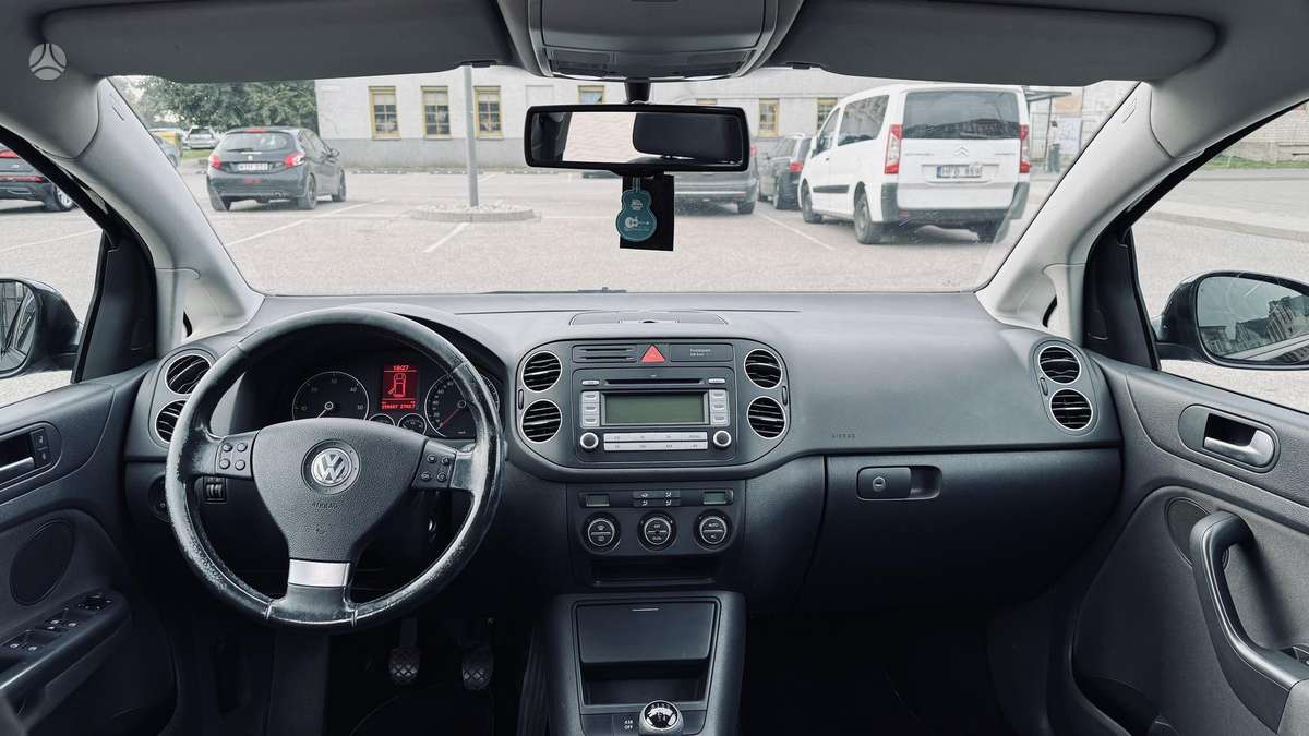 Volkswagen Golf Plus - 10