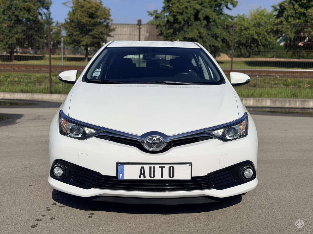 Toyota Auris - 4