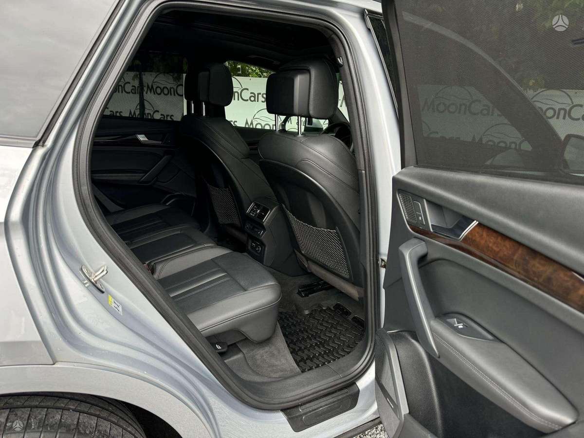 Audi Q5, 2.0 l., Внедорожник / Кроссовер