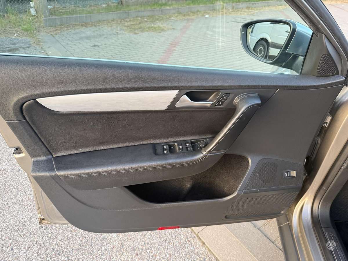 Volkswagen Passat Alltrack - 9