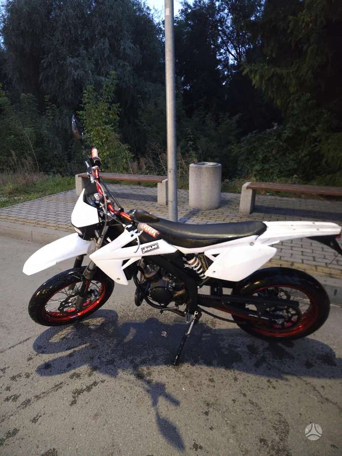 Rieju MRT 50cc, мотороллеры / мопеды