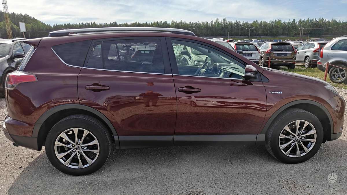 Toyota RAV4 - 4