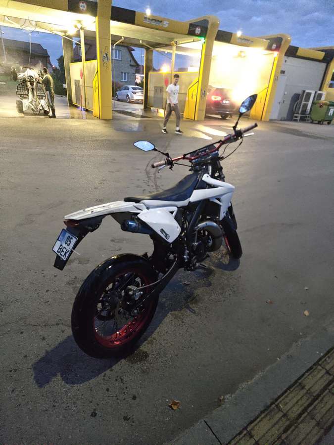 Rieju MRT 50cc, scooters / mopeds