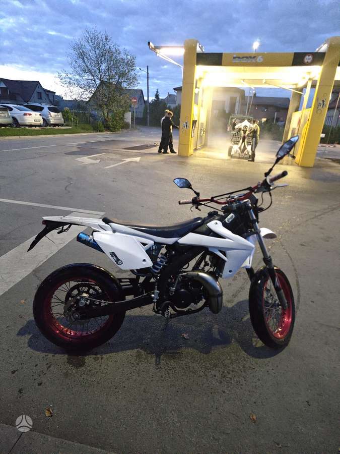 Rieju MRT 50cc, scooters / mopeds