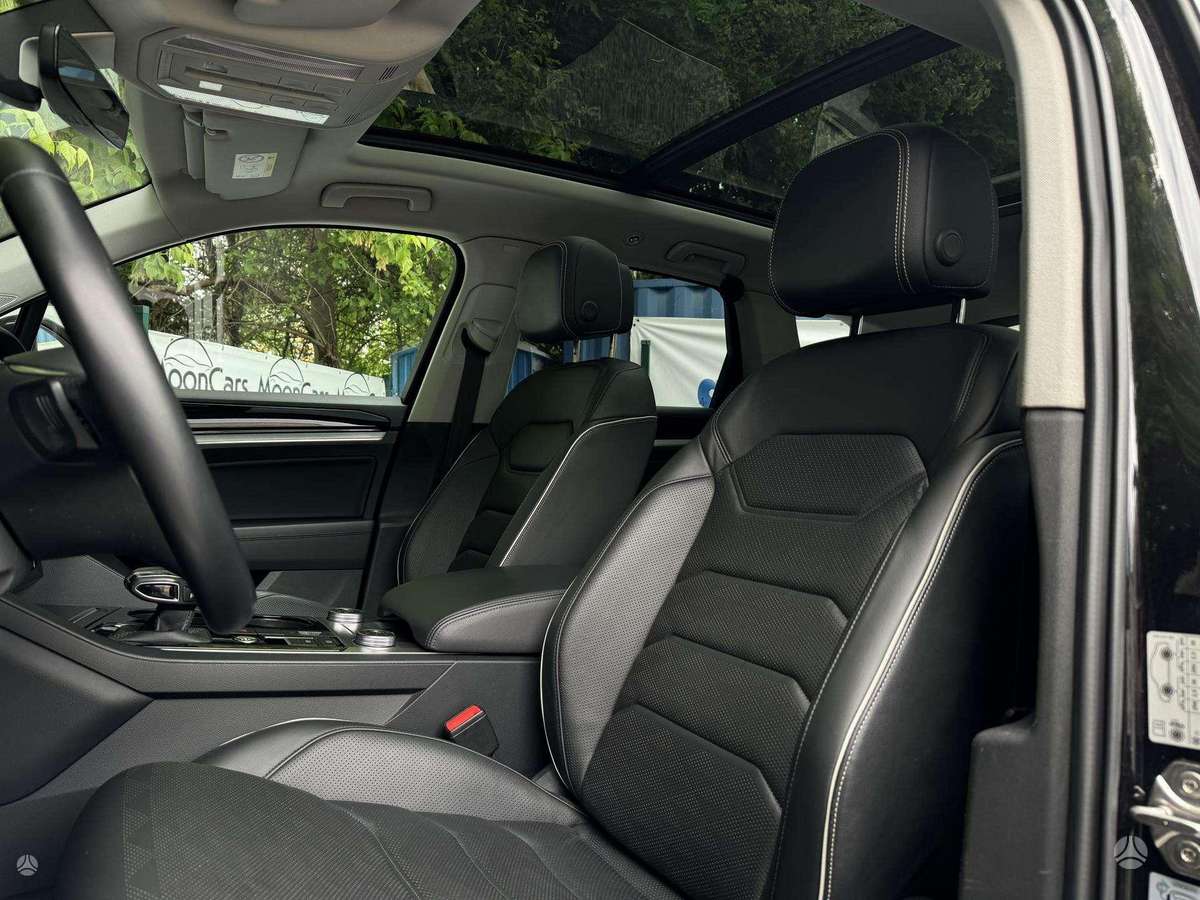 Volkswagen Touareg - 12