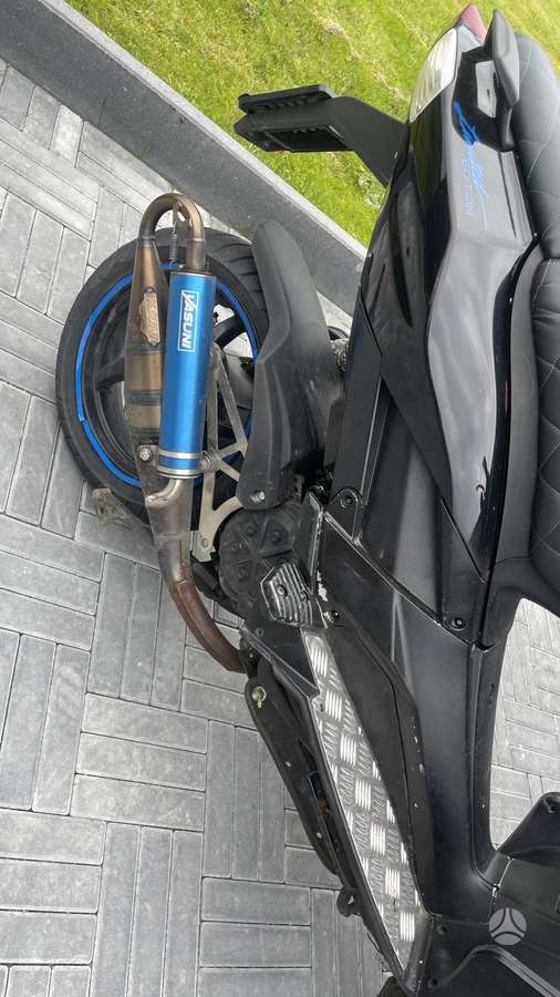 Aprilia SR 49cc, мотороллеры / мопеды