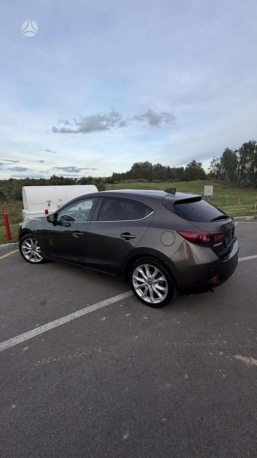 Mazda 3, 2.2 l., Хэтчбек