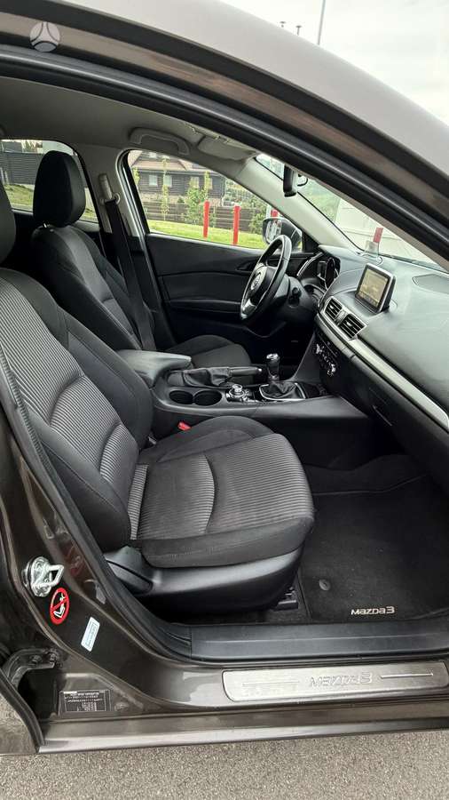 Mazda 3, 2.2 l., Хэтчбек