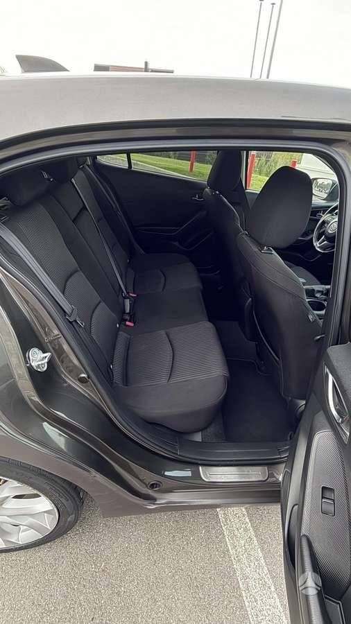 Mazda 3, 2.2 l., Хэтчбек